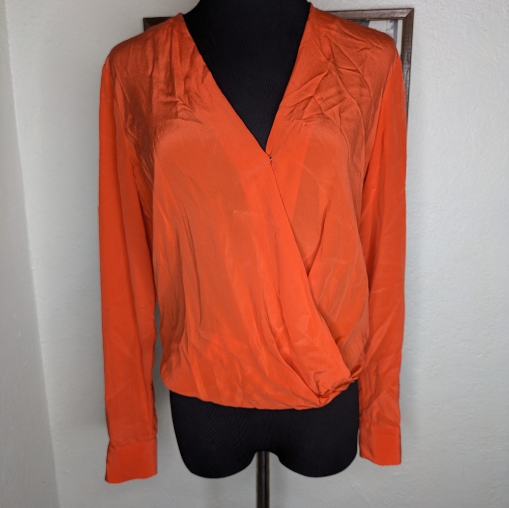 Diane Von Furstenberg Women's Size 2 100% Silk Orange V-neck Blouse